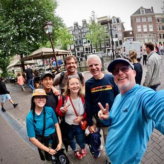 Guests with Dennis in a museum in Amsterdam